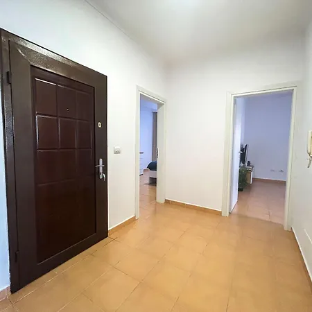 Golden Bay E51 Durrës
