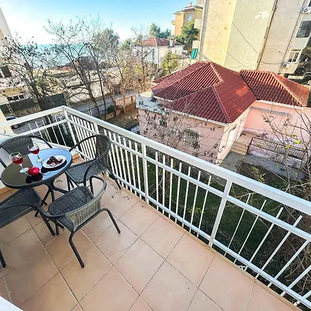 Golden Bay E51 *