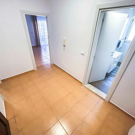 Golden Bay E51 아파트 Durrës