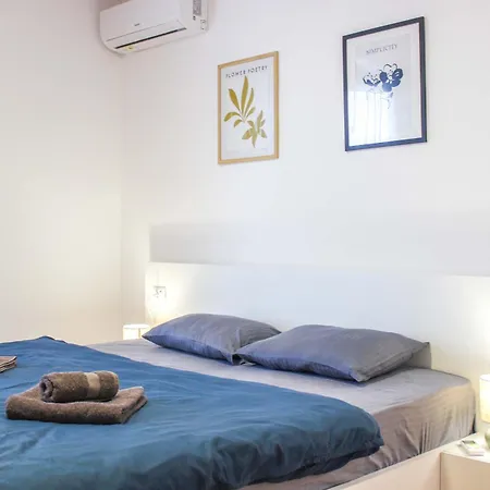 Golden Bay E51 *