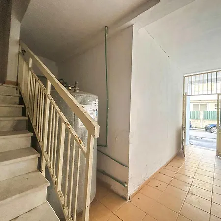 Golden Bay E51 *
