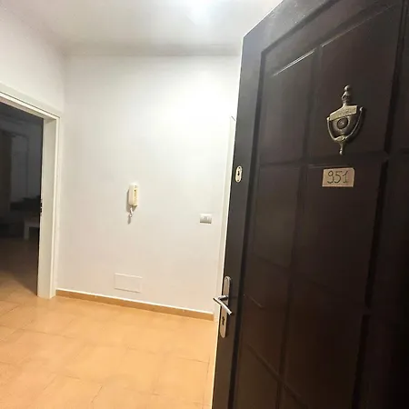 Golden Bay E51 *